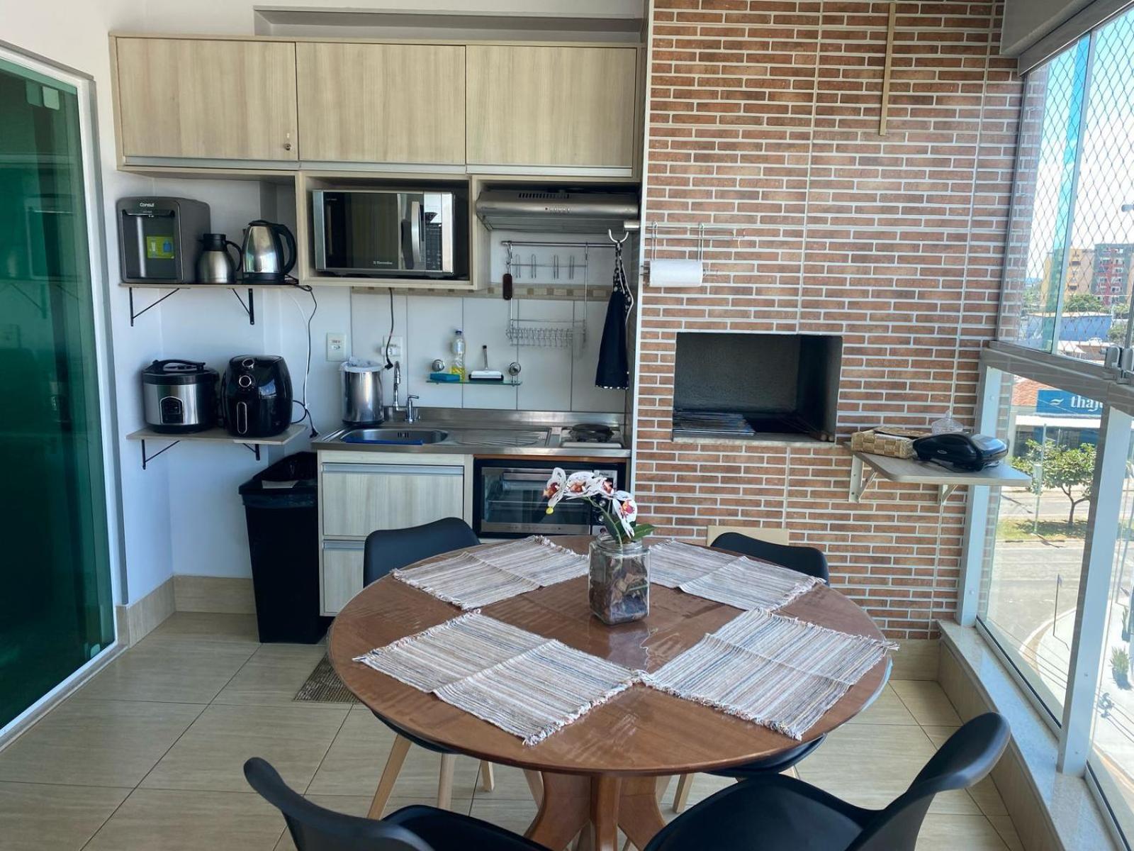 Confortável: Oásis Aquático Em Apartamento